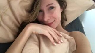 sexysabotage sexy wench sucks dick