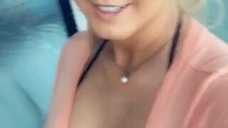 Kayleigh Coxx aka kayleighcoxx84 Sultry chick