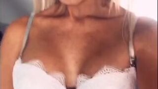 Kayleigh Coxx aka kayleighcoxx84 busty amateur dildo