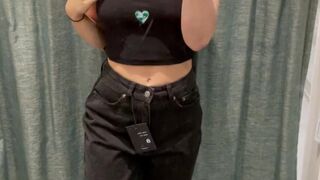 BeachBbyXXX jerks off and gets an incredible orgasm