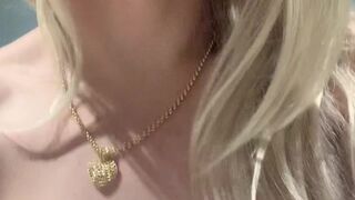 Lara Gabi aka gabrielalara Busty queen