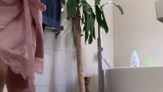 Lara Gabi aka gabrielalara Crazy doll