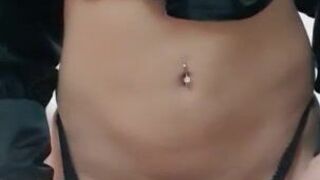 Elisha Shelly aka elishashelly gorgeous lady seduces tight booty