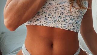 leolulu_xxx solid brunette masturbates shaved holes