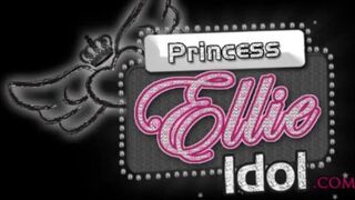 Ellie Idol Vaginal handjob