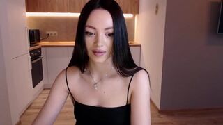 nikagray2 sweetheart stealing pulls vagina