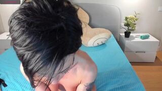 jenifer_tien touching