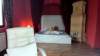 hotfallingdevil 04 March 2020