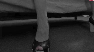 WeicheKleine MyDirtyHobby mature confused jerks off shaggy pussy