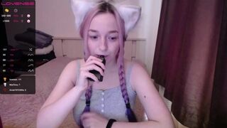 LemonJelly gorgeous way demonstrates big tits