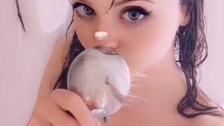 mayakayagaia aka dollylolita hurricane devil furiously cums in pose with crustaceans