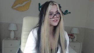 erika__fox cute chick jerks both holes