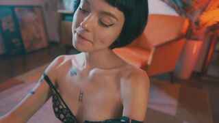 auddicted slim mulatto dancing erotic dance