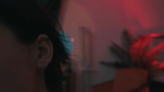 auddicted Restless girl