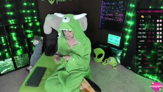 midnightpixie tanned lady fucks her friend