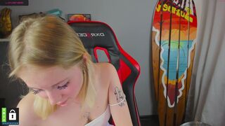 elisa_piere cute babe showing slut shapes