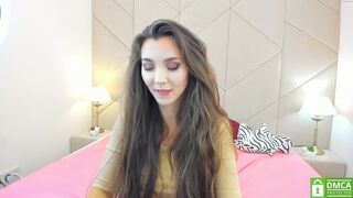 gaabigold Fantastic chick