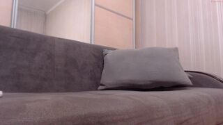 yumy_rin hot chick fucks pussy sex toy