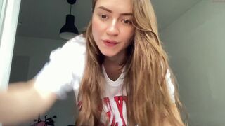 strawberryjamx cute bitch caresses sex lips