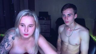 meor_boy busty blonde is sucking a pussy