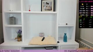 angela007_ juicy mom shakes her ass