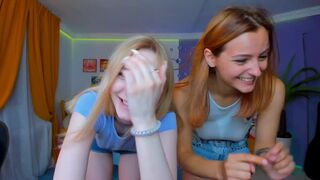 oliver_girlfriends gently fucks pussy