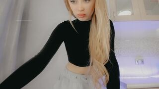 vallovecb lonely bitch delivers visual delight