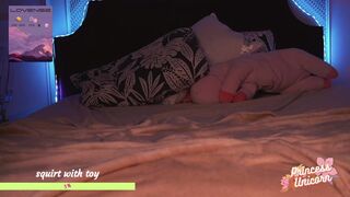 princess_unicorn skinny blonde jerks off