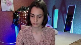 mira_freedom_ mature hottie caresses shaved cunt