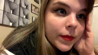 pavlovswhore gorgeous female masturbates vagina