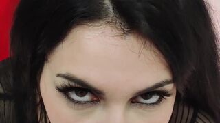 valenappi having fun with a toy