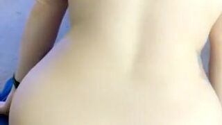 summerhart demonstratively masturbating on cam