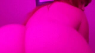 summerhart slutty female gently pulls pussy