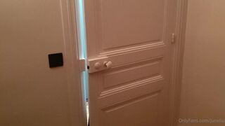 juneliu First class bitch