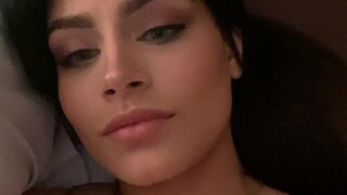 OnlyFans_Hannah Gavalda_aka_ whoahannahjo naughty chick gets nude and jerks off
