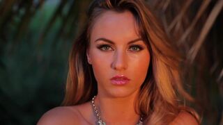 Natasha Anastasia  sweetheart stealing pulls vagina