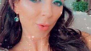 London Lix OF Coveted chick