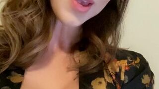 London Lix OF masturbating and more