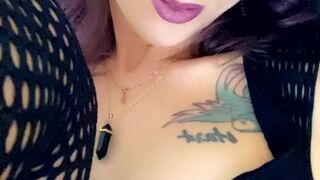 London Lix OF amazing shows pussy