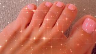 London Lix OF gorgeous female licks dildo