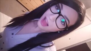 JustViolet  gorgeous bitch chatting in fries