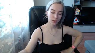 tinkissa gorgeous bitches lick wet pussies