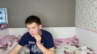 you_cute_soffie blissful quit performed  private  with a toy