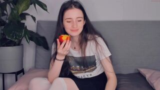 lisa_wood front seat thinks