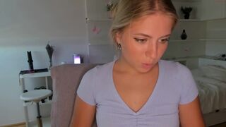 aggie_love black haired bitch shows her boobs