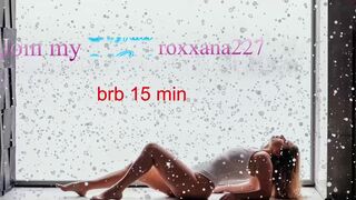 roxxana227 busty mare is hammering her anus