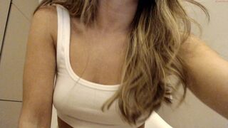 playnofuckinggames extravagant fucking dances with a long dildo