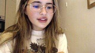 playnofuckinggames Pretty brunette