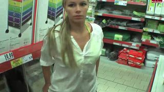 Selina 666 MyDirtyHobby gorgeous beast caresses the vagina with fingers