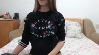 sexxyblonndi aka _hettinger_ cute lady spins happily in front of the webcam and shines with all the charms